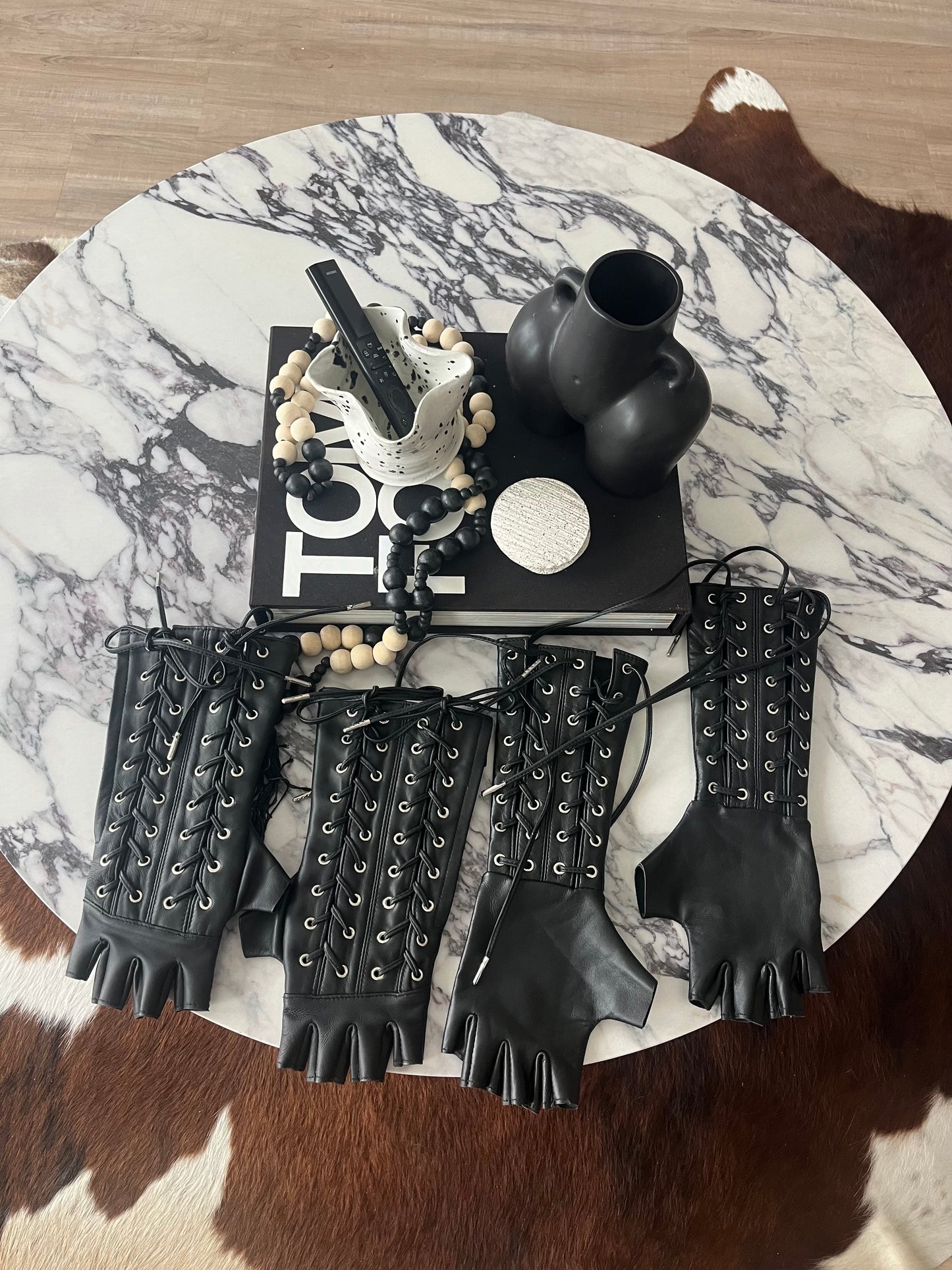 Yon gloves