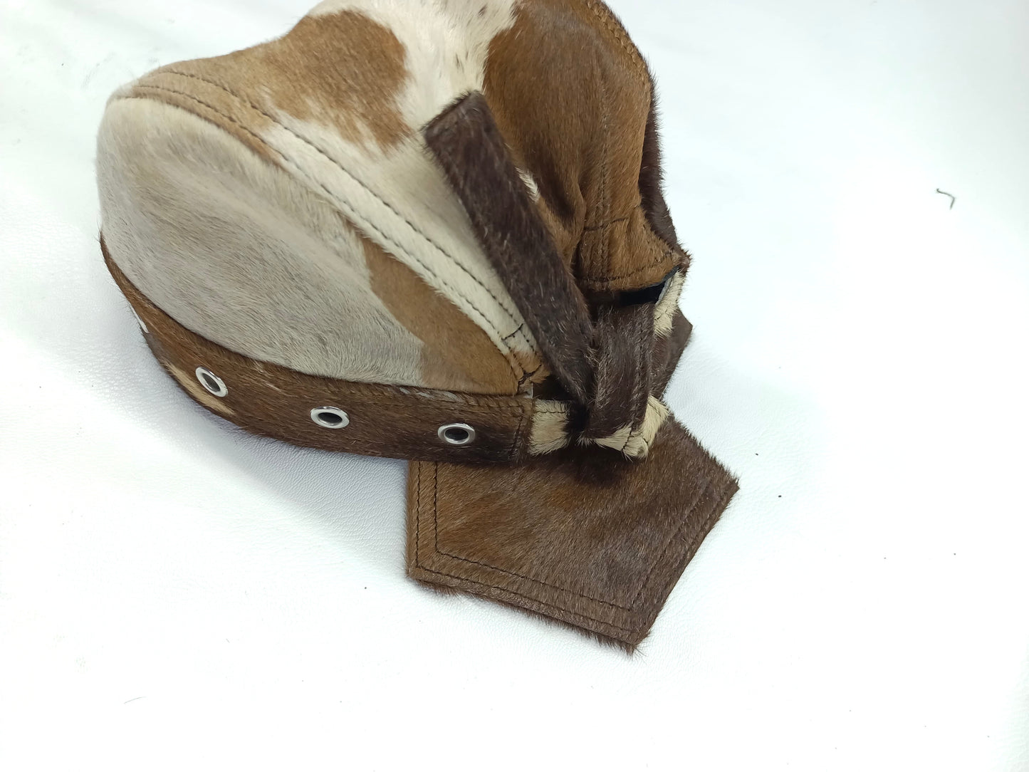 Cowhide Insho scarf hat